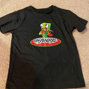 Unspeakable tshirt size “140” fits like a L in kids
